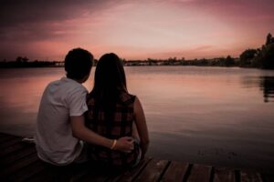 pareja que superó una infelidad y ahora es feliz